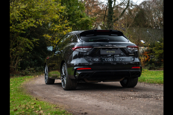 Maserati Levante 3.8 V8 Trofeo | Facelift | Pano-dak | Carbon | Stoelventilatie | Harman/Kardon