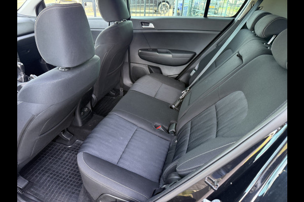 Kia Sportage 1.6 GDI DynamicLine ** Navigatie ** Bluetooth