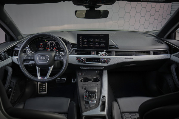 Audi A4 Avant 2.9 TFSI RS 4 quattro BTW | KERAMISCH | MASSAGE | PANORAMADAK | ADAPTIVE | STOELVERWARMING | MASSAGE | 360 CAMERA | BTW | KERAMISCH | MASSAGE | PANORAMADAK | ADAPTIVE | STOELVERWARMING | MASSAGE | 360 CAMERA |