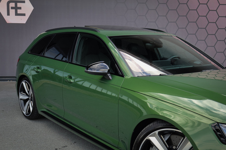 Audi A4 Avant 2.9 TFSI RS 4 quattro BTW | KERAMISCH | MASSAGE | PANORAMADAK | ADAPTIVE | STOELVERWARMING | MASSAGE | 360 CAMERA | BTW | KERAMISCH | MASSAGE | PANORAMADAK | ADAPTIVE | STOELVERWARMING | MASSAGE | 360 CAMERA |