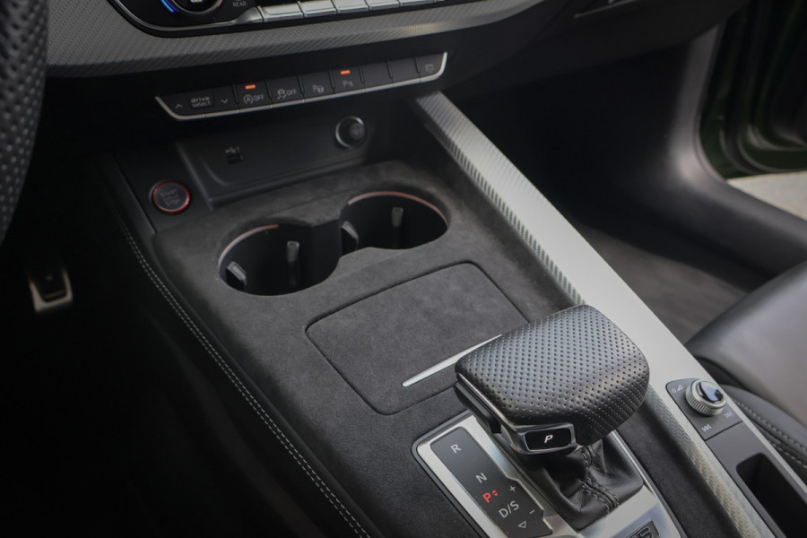 Audi A4 Avant 2.9 TFSI RS 4 quattro BTW | KERAMISCH | MASSAGE | PANORAMADAK | ADAPTIVE | STOELVERWARMING | MASSAGE | 360 CAMERA | BTW | KERAMISCH | MASSAGE | PANORAMADAK | ADAPTIVE | STOELVERWARMING | MASSAGE | 360 CAMERA |