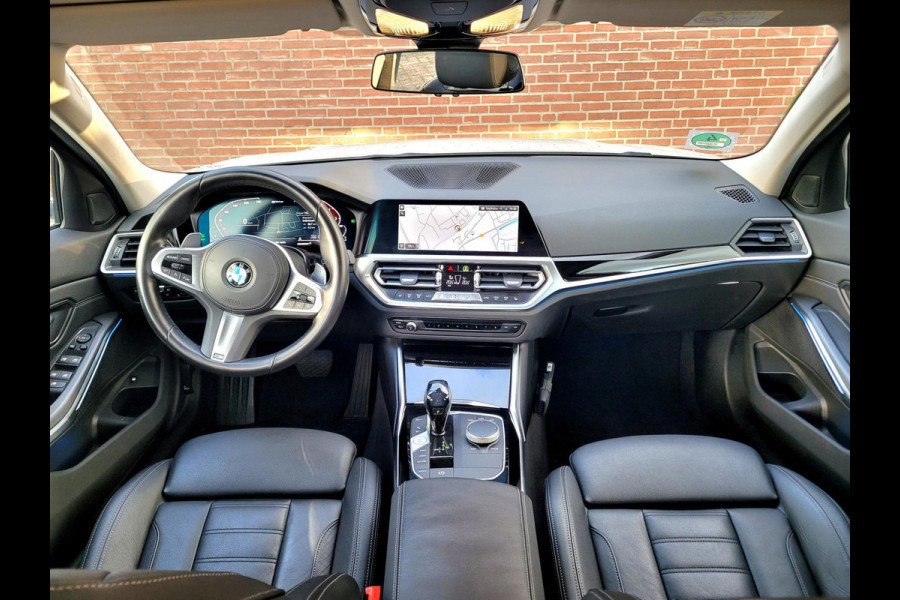 BMW 3-serie 330e Sport Line 292PK, M-stuur, HIFI, Leer, (1e eig. NL NAP)
