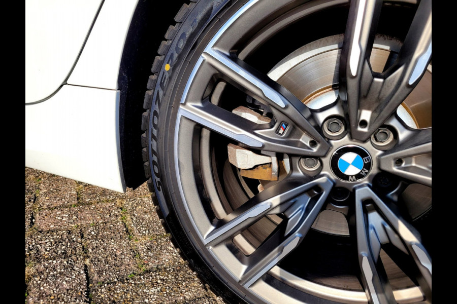 BMW 3-serie 330e Sport Line 292PK, M-stuur, HIFI, Leer, (1e eig. NL NAP)