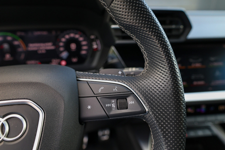 Audi A3 Sportback 40 TFSI e Edition | BTW | VOL! | PANO | MASSAGE | B&O | MEMORY | CAMERA | SFEER |