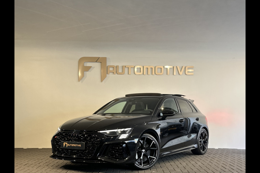 Audi RS3 Sportback 2.5 TFSI quattro Pano|Ceramic|Hulk|Keyless|HuD