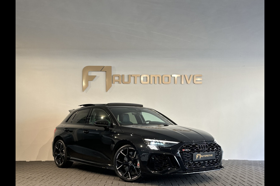 Audi RS3 Sportback 2.5 TFSI quattro Pano|Ceramic|Hulk|Keyless|HuD