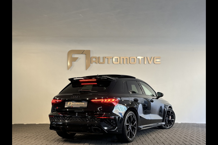 Audi RS3 Sportback 2.5 TFSI quattro Pano|Ceramic|Hulk|Keyless|HuD