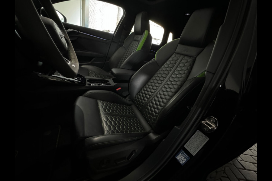 Audi RS3 Sportback 2.5 TFSI quattro Pano|Ceramic|Hulk|Keyless|HuD
