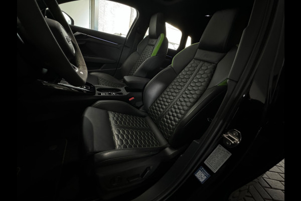 Audi RS3 Sportback 2.5 TFSI quattro Pano|Ceramic|Hulk|Keyless|HuD