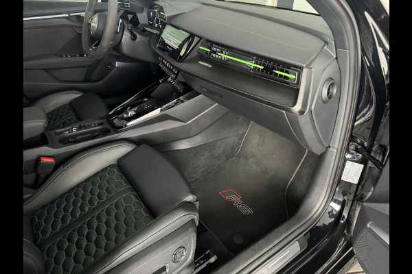 Audi RS3 Sportback 2.5 TFSI quattro Pano|Ceramic|Hulk|Keyless|HuD