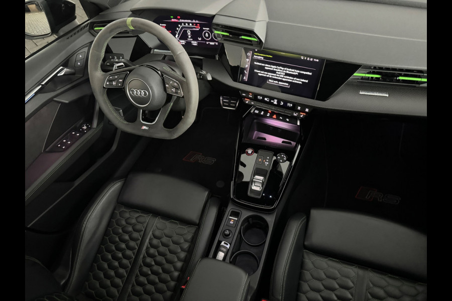Audi RS3 Sportback 2.5 TFSI quattro Pano|Ceramic|Hulk|Keyless|HuD