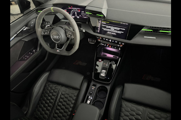 Audi RS3 Sportback 2.5 TFSI quattro Pano|Ceramic|Hulk|Keyless|HuD
