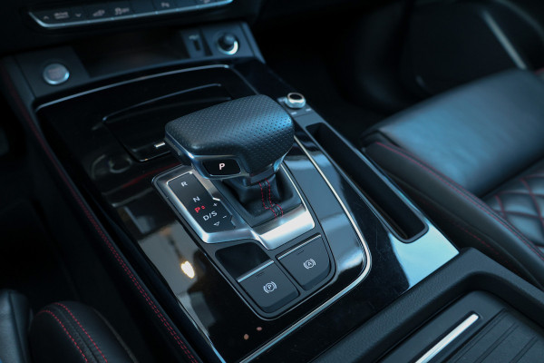 Audi Q5 50 TFSI e S edition Competition | BTW | PANO | LEDER | ELEK.TREKHAAK |