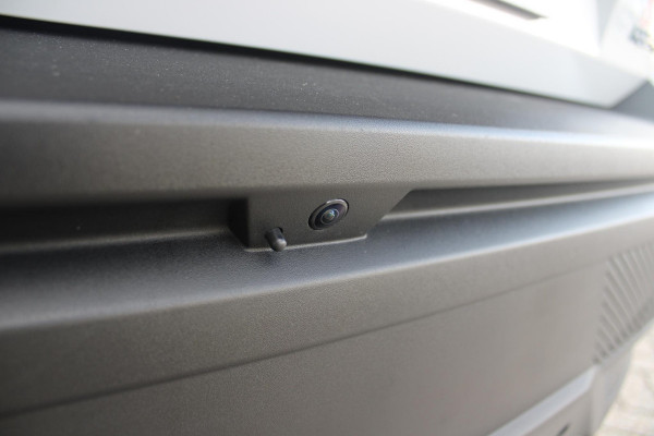 Peugeot 408 1.6 HYbrid 225PK EAT8 GT | PANORAMA SCHUIF/KANTEL DAK | ELEKTRISCH VERSTELBARE VOORSTOELEN MET MASAGE FUNCTIE | VOORSTOELEN VERWARMBAAR | STUUR VERWARMING | SFEER VERLICHTING | 20" LICHTMETALEN VELGEN | ELEKTRISCH BEDIENBARE ACHTERKLEP | LED MATRIX KOPLAMPEN | 360° CAMERA | PARKEERSENSOREN VOOR + ACHTER | DRAADLOZE TELEFOONLADER | DRAADLOZE APPLE CARPLAY/ANDROID AUTO | NAVIGATIE | DODEHOEK DETECTIE | ADAPTIVE CRUISE CONTROL |