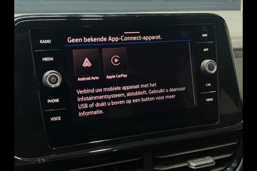 Volkswagen T-Roc 2.0 TDI Full Option|Pano|IQ|Camera|Keyless|