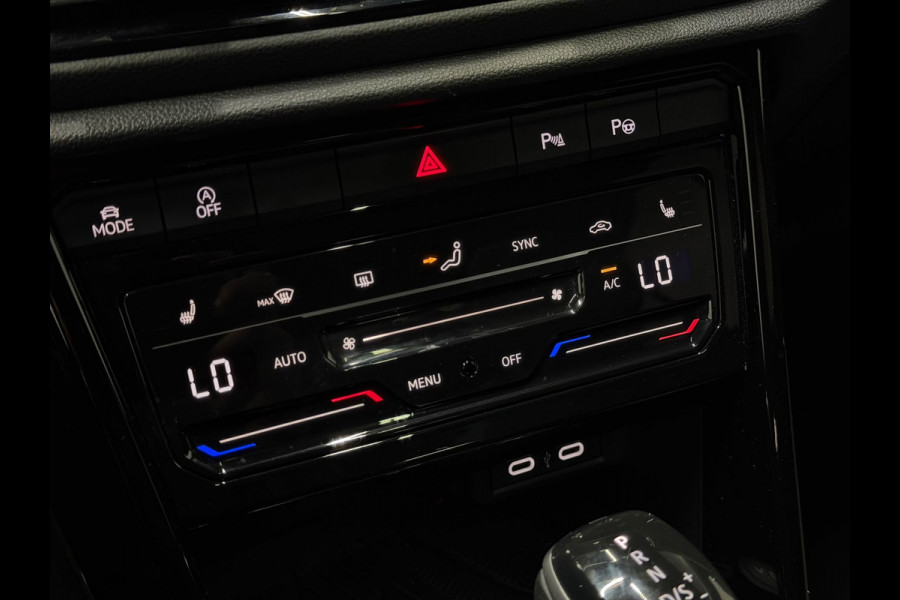 Volkswagen T-Roc 2.0 TDI Full Option|Pano|IQ|Camera|Keyless|