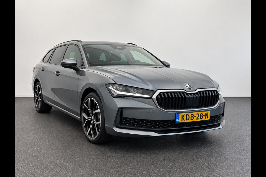 Škoda Superb Combi 1.5 TSI MHEV DSG Selection AUT. 2025 New model! Navi Carplay Full LED PDC VA+ Camera Adaptive Cruise Control 19" LM Velgen