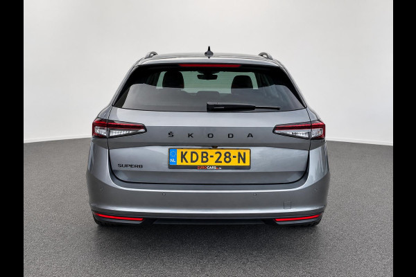Škoda Superb Combi 1.5 TSI MHEV DSG Selection AUT. 2025 New model! Navi Carplay Full LED PDC VA+ Camera Adaptive Cruise Control 19" LM Velgen