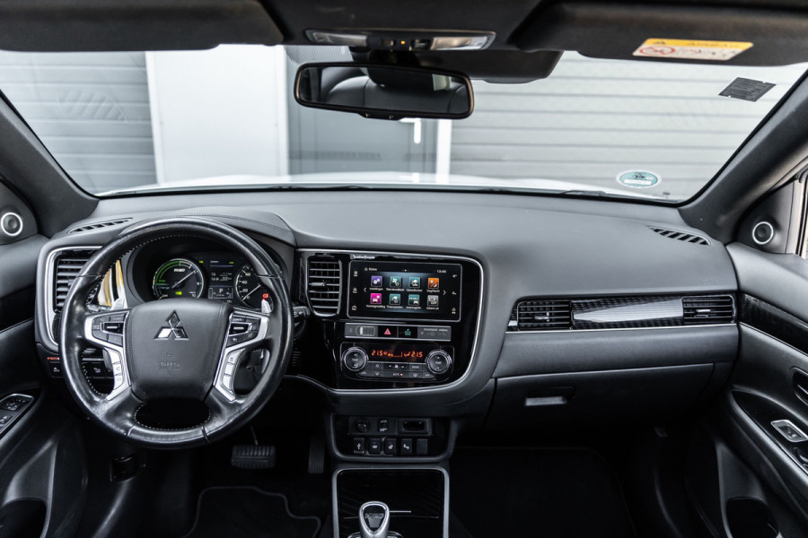 Mitsubishi Outlander 2.4 PHEV S-Edition 4WD|GARANTIE 2027|Pano |Vol Leder