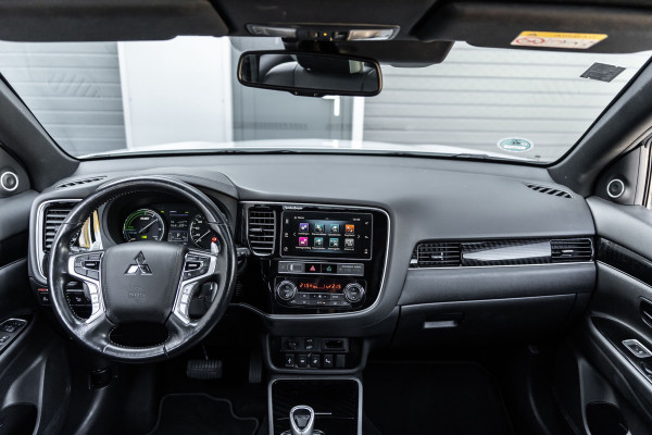 Mitsubishi Outlander 2.4 PHEV S-Edition 4WD|GARANTIE 2027|Pano |Vol Leder