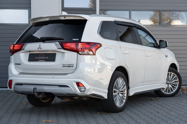 Mitsubishi Outlander 2.4 PHEV S-Edition 4WD|GARANTIE 2027|Pano |Vol Leder