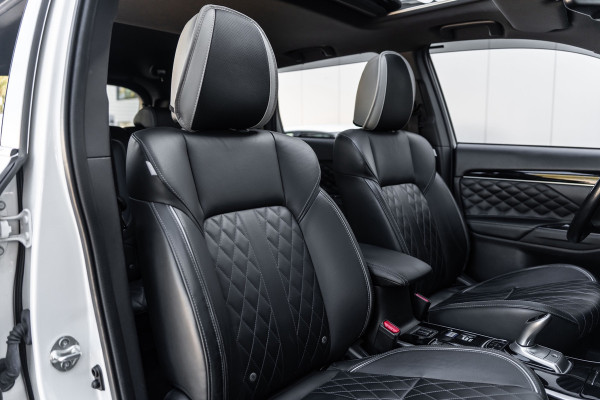 Mitsubishi Outlander 2.4 PHEV S-Edition 4WD|GARANTIE 2027|Pano |Vol Leder