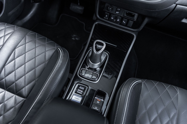 Mitsubishi Outlander 2.4 PHEV S-Edition 4WD|GARANTIE 2027|Pano |Vol Leder