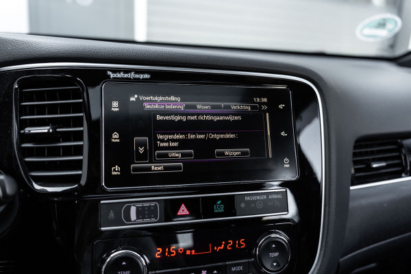 Mitsubishi Outlander 2.4 PHEV S-Edition 4WD|GARANTIE 2027|Pano |Vol Leder