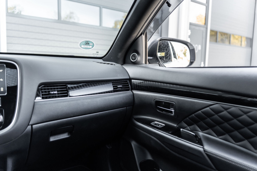 Mitsubishi Outlander 2.4 PHEV S-Edition 4WD|GARANTIE 2027|Pano |Vol Leder