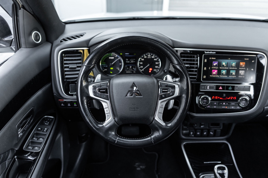 Mitsubishi Outlander 2.4 PHEV S-Edition 4WD|GARANTIE 2027|Pano |Vol Leder