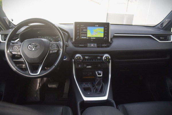 Toyota RAV4 2.5 Hybrid Black Edition ALARM/VERWARMDE VOORSTOELEN/19" ZWARTE VELGEN/ORIGINEEL NEDERLANDS!