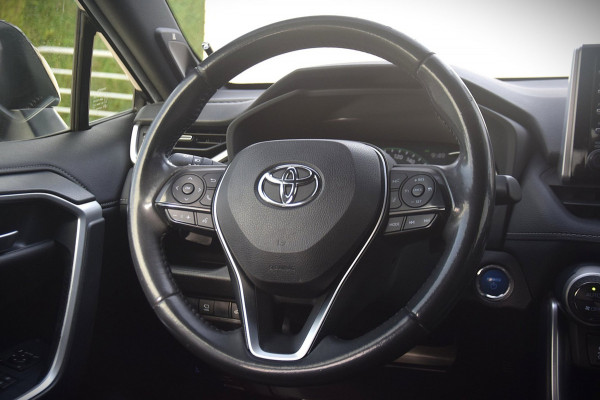 Toyota RAV4 2.5 Hybrid Black Edition ALARM/VERWARMDE VOORSTOELEN/19" ZWARTE VELGEN/ORIGINEEL NEDERLANDS!