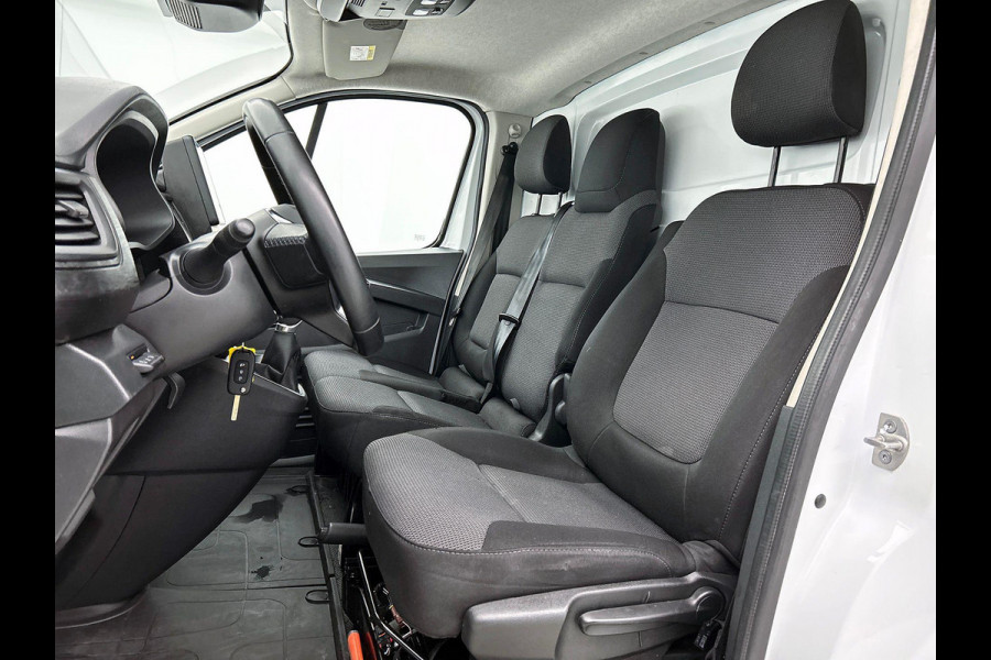 Renault Trafic 2.0 Blue dCi 150 T30 L2H1 Advance Automaat Navigatie Airco Lichtmetalen velgen Betimmering Trekhaak Camera Parkeersensoren Dab