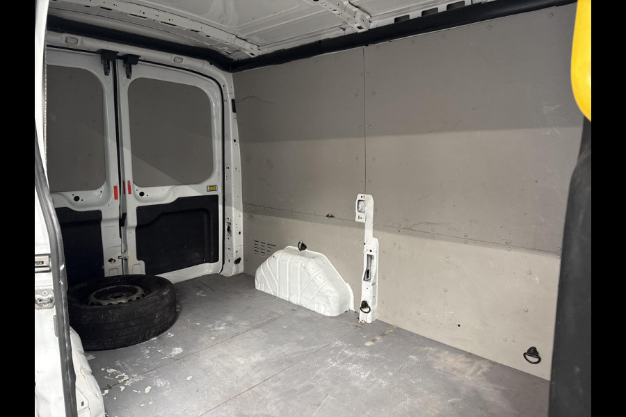 Ford Transit 350 2.0 TDCI L2H2 Trend Automaat Airco Cruise Control Trekhaak Parkeersensoren