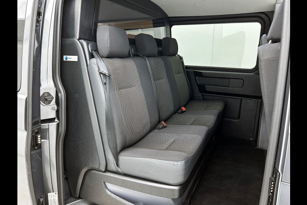 Volkswagen Transporter 2.0 TDI L2H1 Automaat Dubbele Cabine Airco Cruise Control Navigatie Parkeersensoren