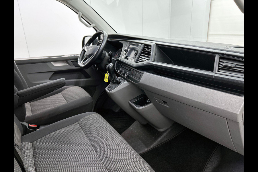Volkswagen Transporter 2.0 TDI L2H1 Automaat Dubbele Cabine Airco Cruise Control Navigatie Parkeersensoren