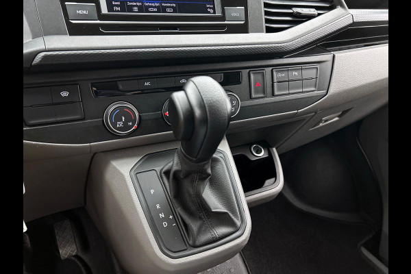 Volkswagen Transporter 2.0 TDI L2H1 Automaat Dubbele Cabine Airco Cruise Control Navigatie Parkeersensoren