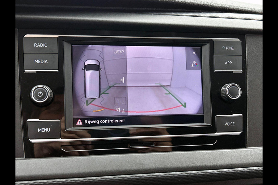 Volkswagen Transporter 2.0 TDI L2H1 Automaat Dubbele Cabine Airco Cruise Control Navigatie Parkeersensoren