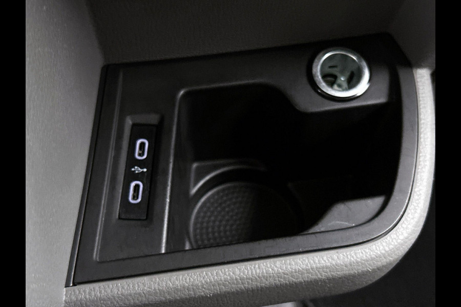 Volkswagen Transporter 2.0 TDI L2H1 Automaat Dubbele Cabine Airco Cruise Control Navigatie Parkeersensoren