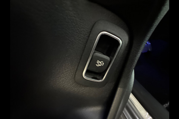 Mercedes-Benz CLA-Klasse 180 AMG Pano|Stoelventilatie|360 Camera|Keyless|Blindspot