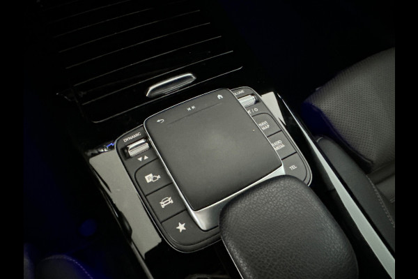 Mercedes-Benz CLA-Klasse 180 AMG Pano|Stoelventilatie|360 Camera|Keyless|Blindspot