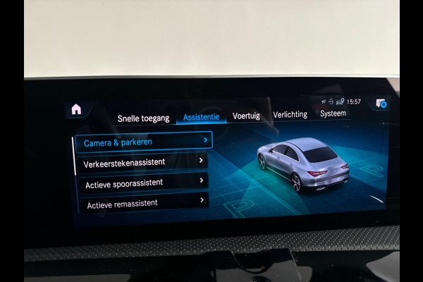 Mercedes-Benz CLA-Klasse 180 AMG Pano|Stoelventilatie|360 Camera|Keyless|Blindspot