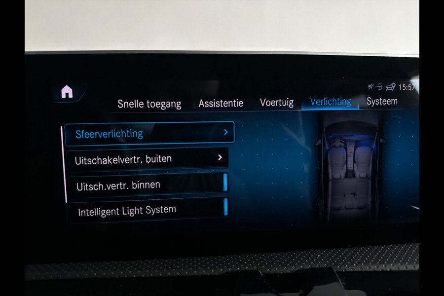 Mercedes-Benz CLA-Klasse 180 AMG Pano|Stoelventilatie|360 Camera|Keyless|Blindspot