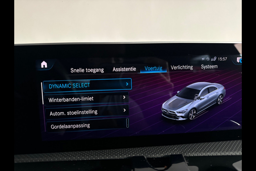 Mercedes-Benz CLA-Klasse 180 AMG Pano|Stoelventilatie|360 Camera|Keyless|Blindspot