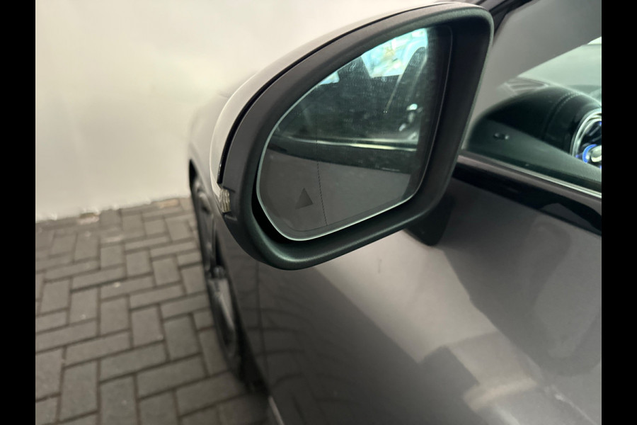 Mercedes-Benz CLA-Klasse 180 AMG Pano|Stoelventilatie|360 Camera|Keyless|Blindspot