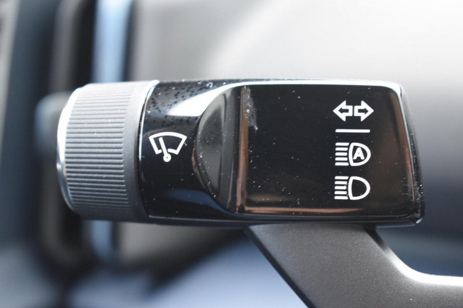 Volvo EX30 Single Motor Extended Range Plus 69 kWh / Adaptive Cruise Control / Harman Kardon / Stoelverwarming / Stuurverwarming / Achteruitrijcamera / Elektrische achterklep / Parkeersensoren V+A / Trekhaak elektrisch uitklapbaar
