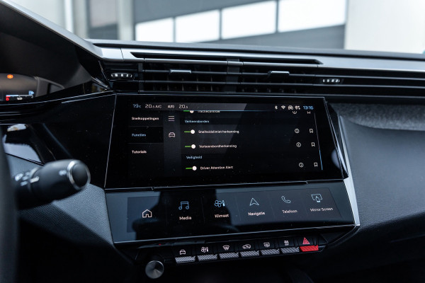 Peugeot 408 1.2 PureTech Allure Aut. | GARANTIE | Carplay