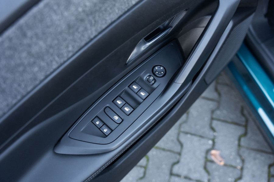 Peugeot 408 1.2 PureTech Allure Aut. | GARANTIE | Carplay