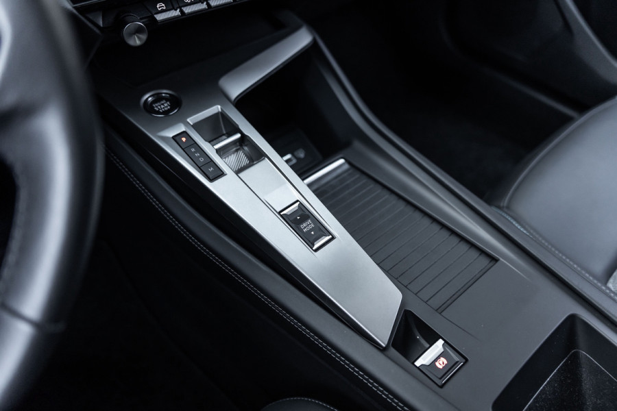 Peugeot 408 1.2 PureTech Allure Aut. | GARANTIE | Carplay