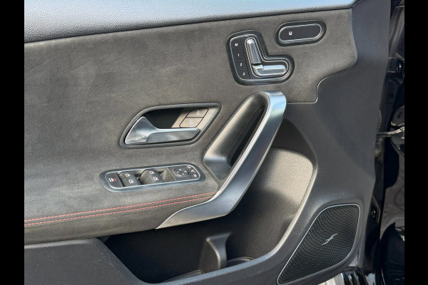 Mercedes-Benz A-Klasse AMG 35 4MATIC Edition 1